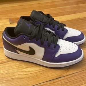 Air Jordan 1 Low Court Purple